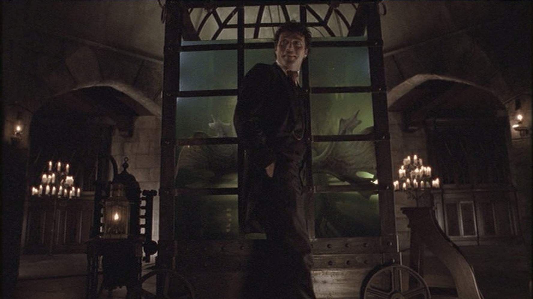 MV5BOTJkNWNiMzUtNTFkOS00NDYzLWExN2EtMTNkZGJkMDhjM2E2XkEyXkFqcGdeQXVyMjUyNDk2ODc@._V1_SX1777_CR0,0,1777,999_AL_